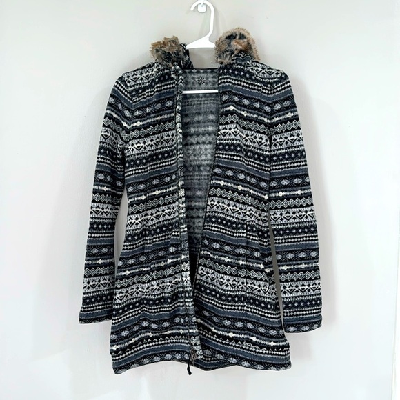 Athleta Jackets & Blazers - Athleta fair isle Nordic print zip jacket